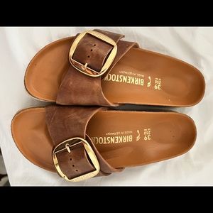 Birkenstock womens madrid buckle oiled leather size 39 (8-8.5)